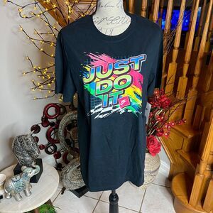 NWT Nike Men’s Tee Shirt Black Neon Just Do It Logo Graphic Sportswear Size M